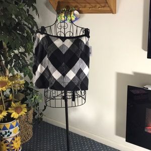 Free People Skirts - FREE PEOPLE SKIRT SIZE 2 NWT Free People Skirts - FREE PEOPLE SKIRT SIZE 2 NWT